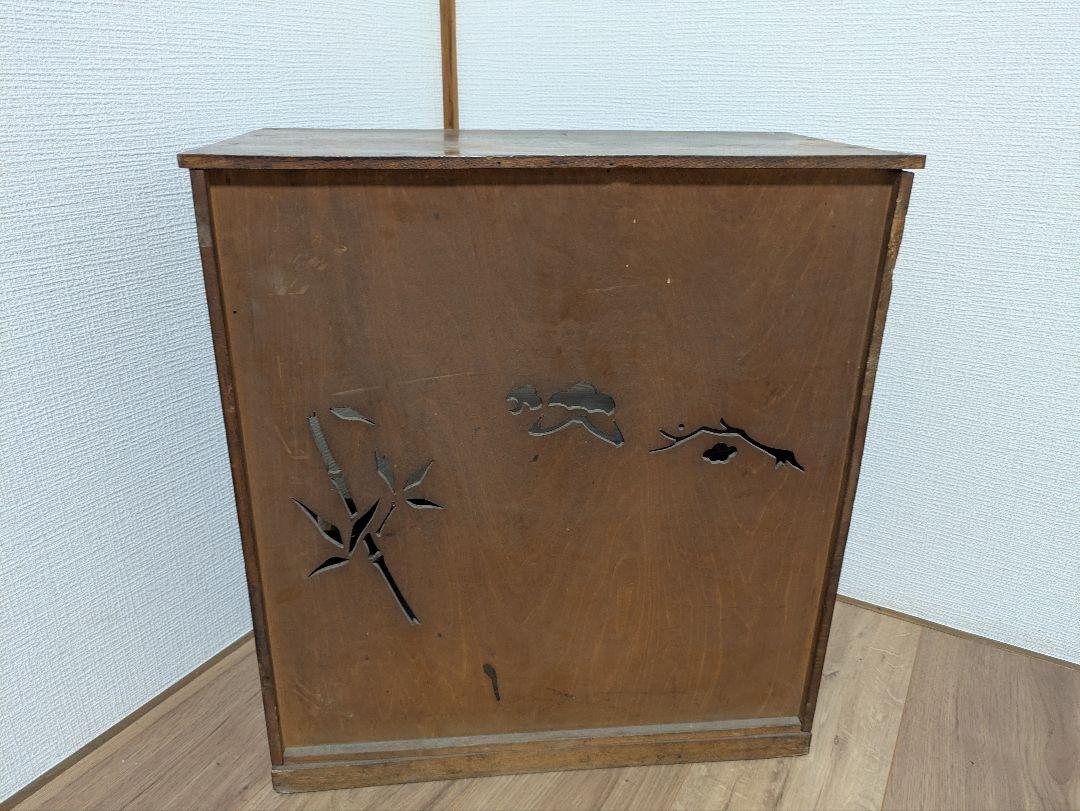 竹模様の木製茶箪笥