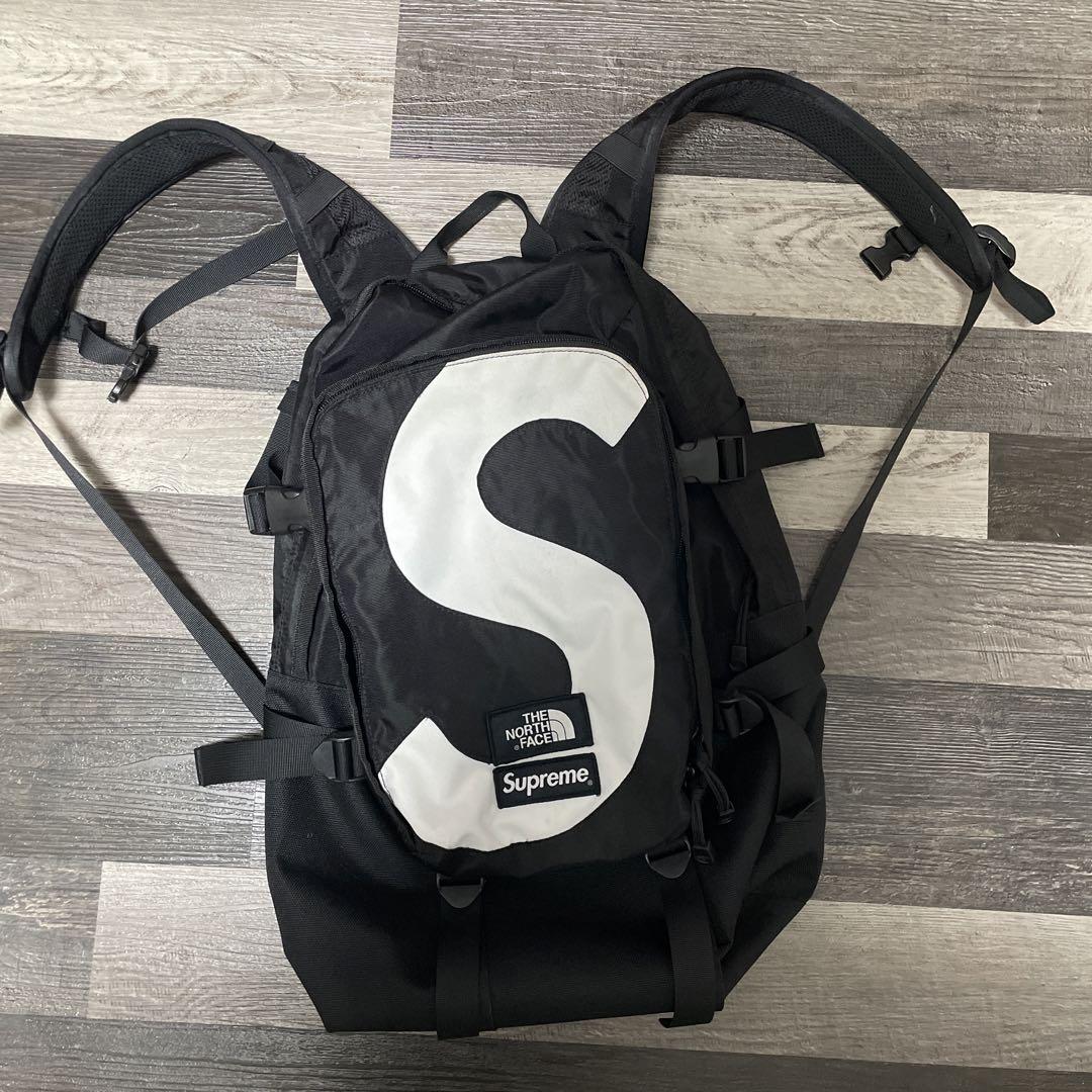 2022新商品 Supreme / Backpack Logo S Face North The リュック