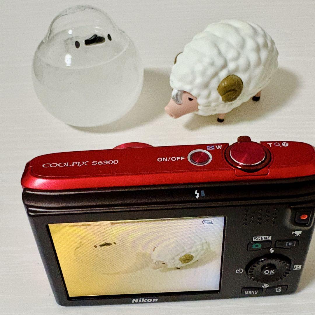 Nikon COOLPIX S6300 赤