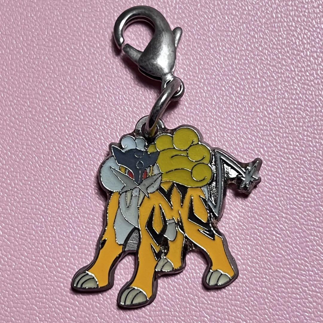 2025新発 ✨【限定】メタルチャーム ライコウ 色違い ポケモン【当選品 キーホルダー・アクリルキーホルダー