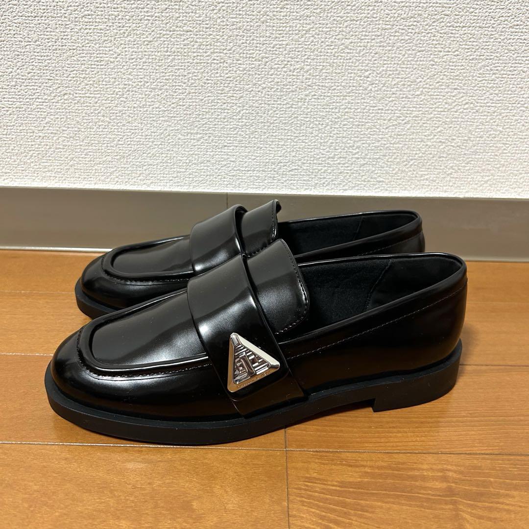 23cm 新品未使用 チャールズアンドキース メタリックアクセント