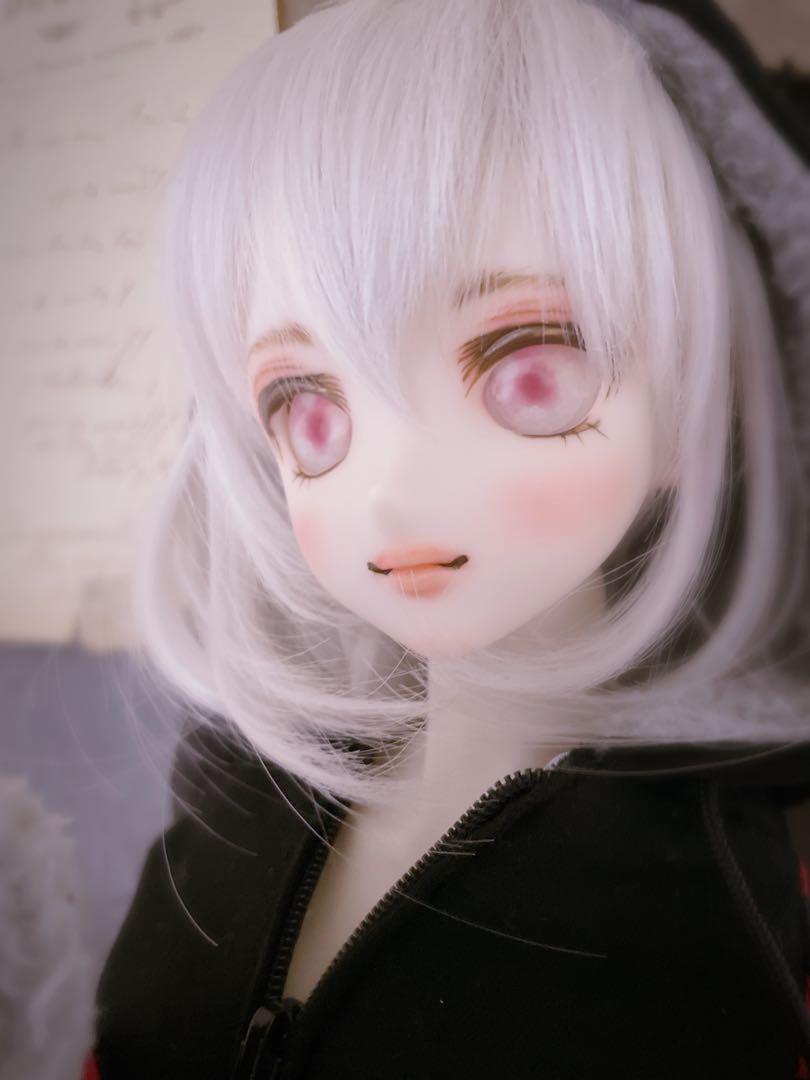 レジンアイ