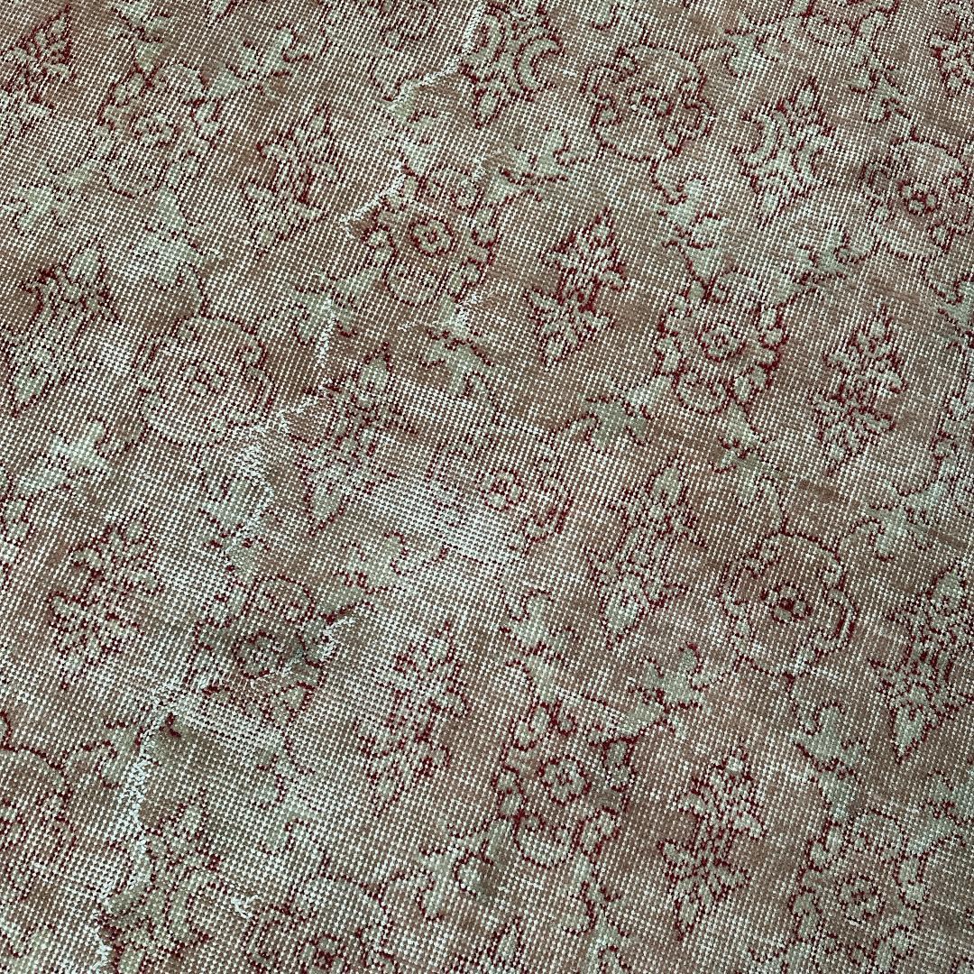 ピンクベージュ レッド目立った傷や汚れなし