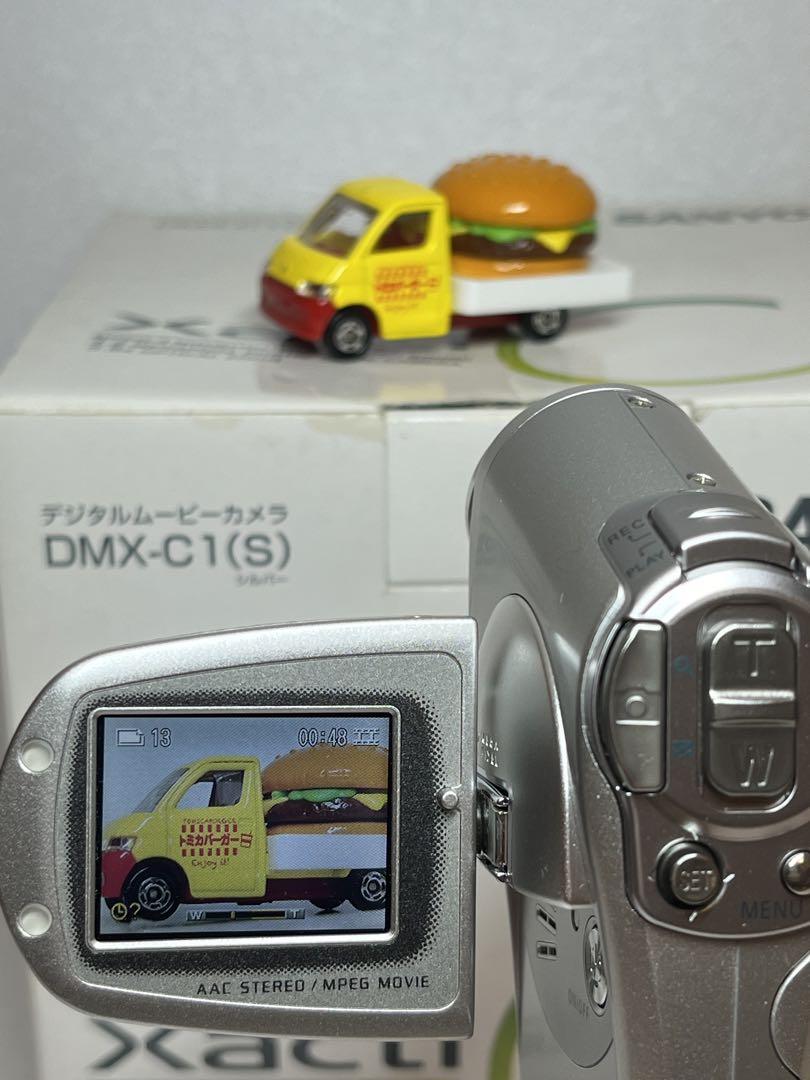 ☆美品☆SANYOデジタルムービーカメラXacti DMX-C1(S)人気稀少品