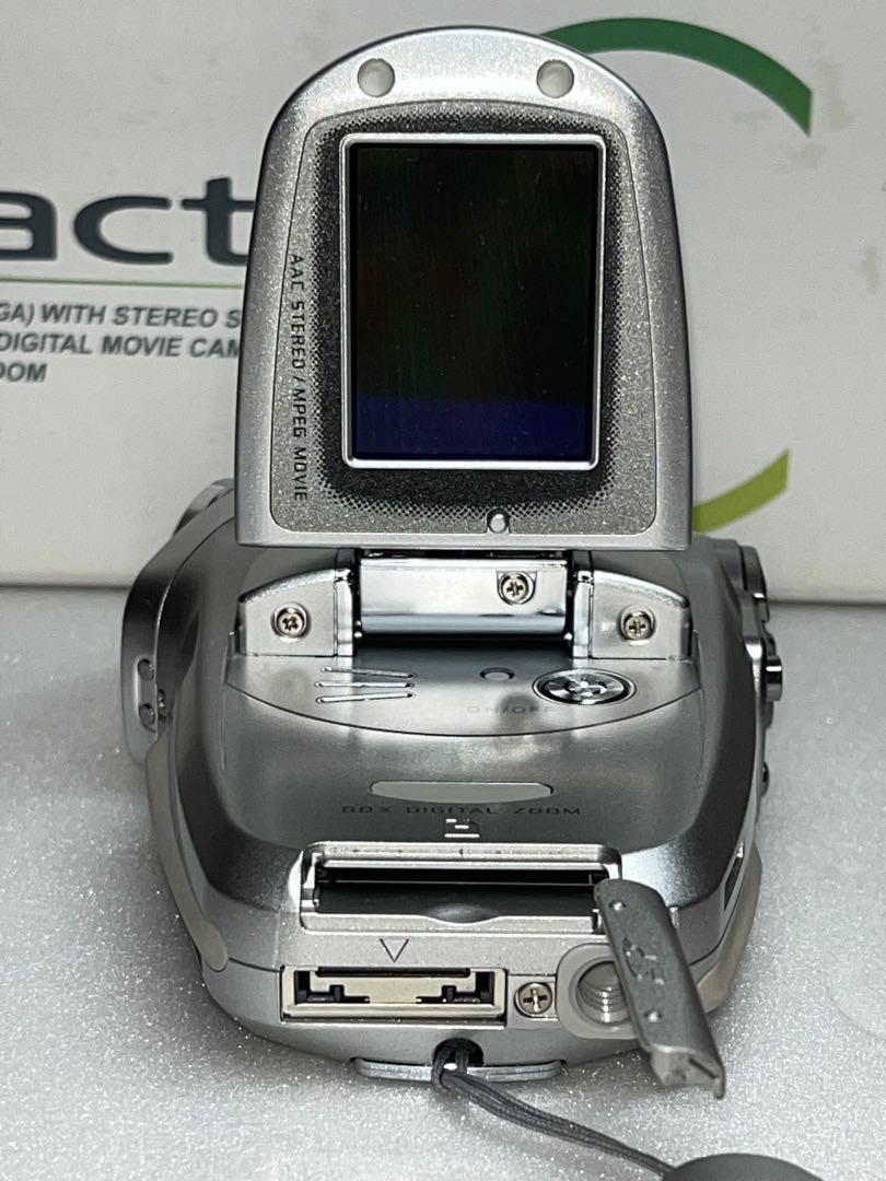 ☆美品☆SANYOデジタルムービーカメラXacti DMX-C1(S)人気稀少品