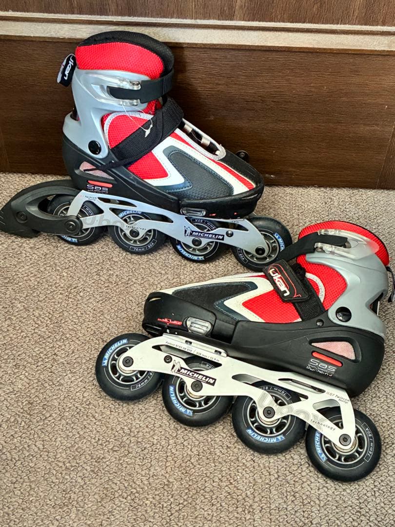 子供用インラインスケート サイズ21〜23cm 可変 ボタンでスライドしますULTRA