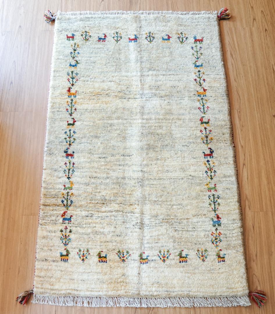 ペルシャ手織りギャッベ アマレ族130×80cm