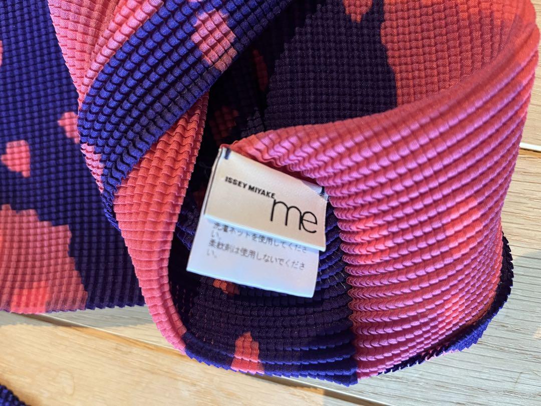 美品　ミーバイイッセイミヤケ　me トップス