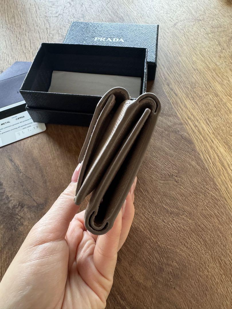 【美品】 PRADA プラダ　ミニウォレット　三つ折り財布　ベージュ