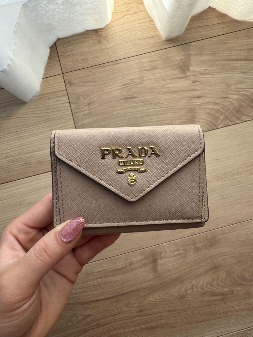 【美品】 PRADA プラダ　ミニウォレット　三つ折り財布　ベージュ