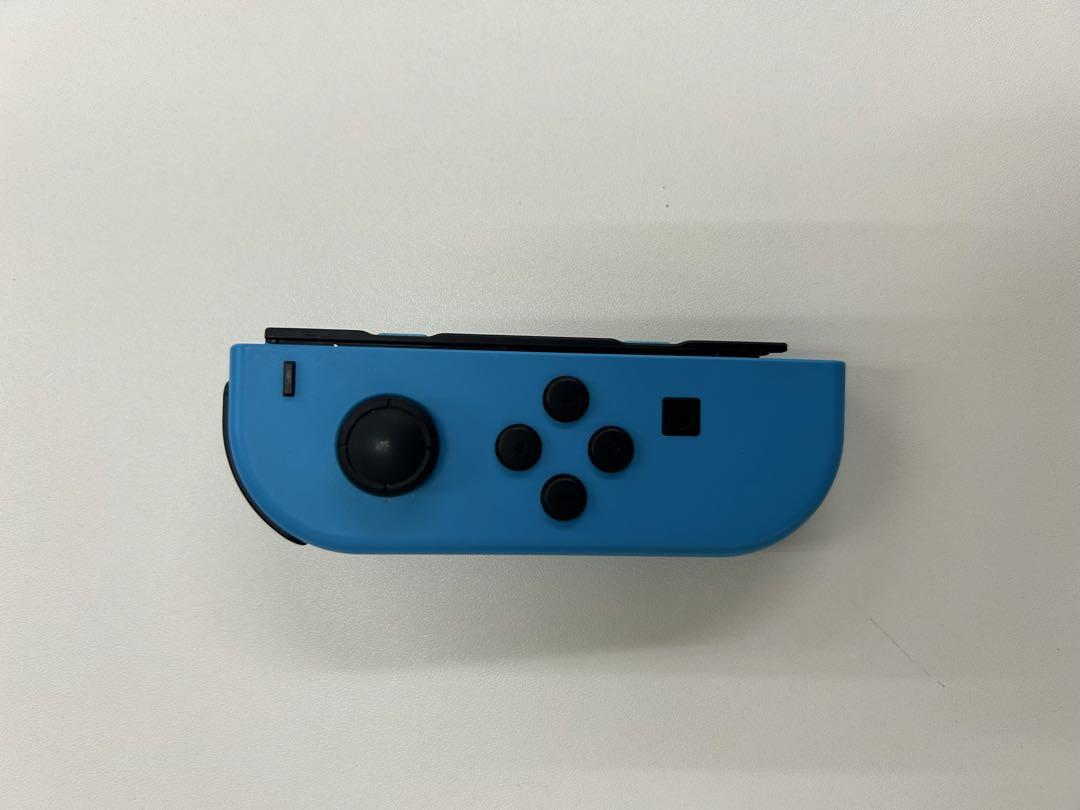 ☆空☆ Nintendo Switch 本体 青/赤 Joy-Con付き Nintendo Switch 本体 青/赤 Joy-Con付き