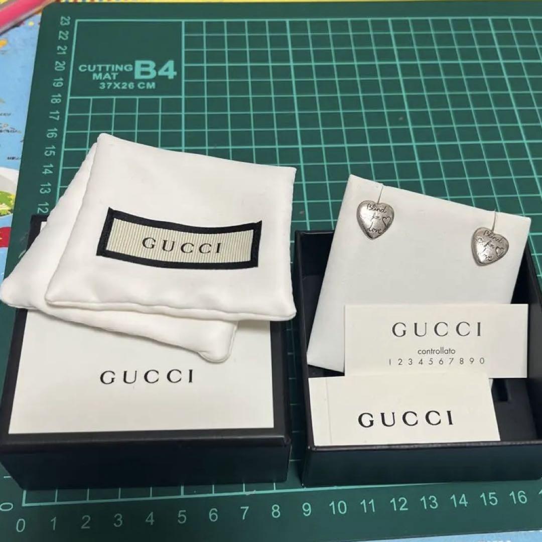 GUCCI★ ピアス　ブラインドフォーラブ