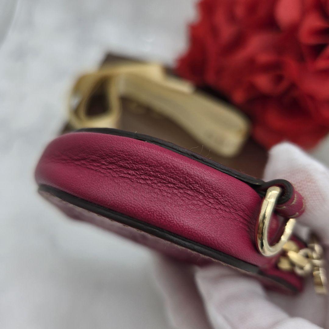 ほぼ未使用　GUCCI グッチ　コインケース　小銭入れ　GG柄　ハート　ピンク GUCCIグッチ コインケース ハート ピンク GG