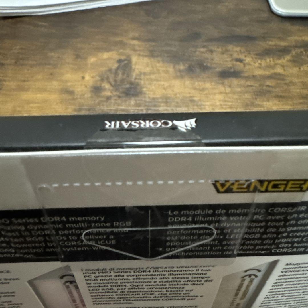 CORSAIR VENGANCE 32GBメモリ（16GB×2枚） ホワイト