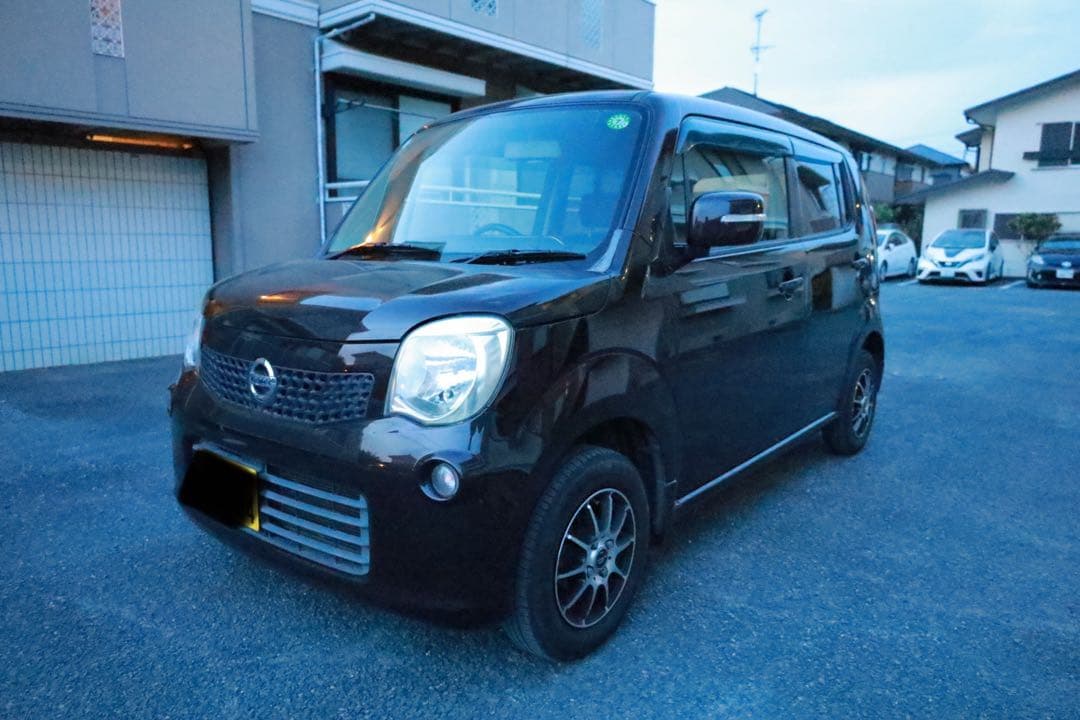 日産　モコ