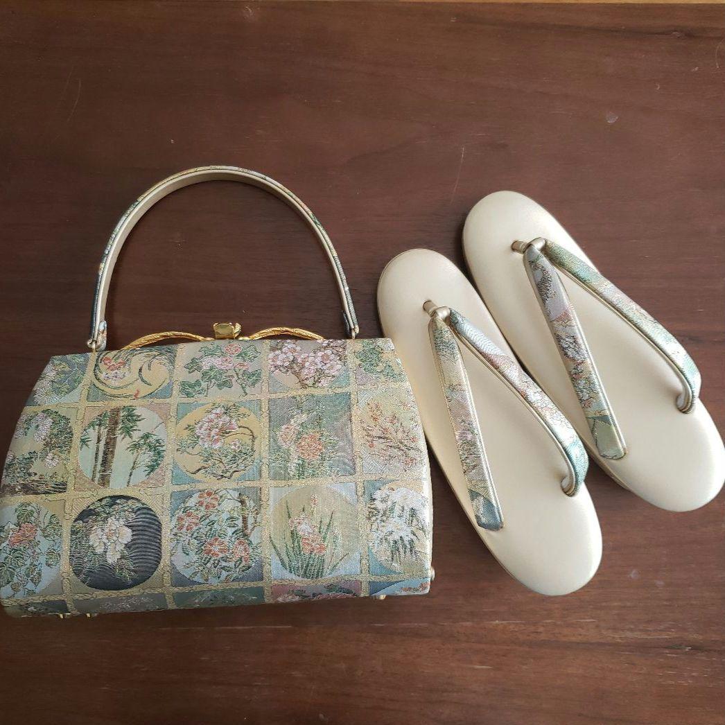 新品未使用　天井絵巻　本金箔西陣織　和装用金色バッグと草履セット　上品 新品未使用 天井絵巻プラチナ本金箔西陣織 和装バック 草履
