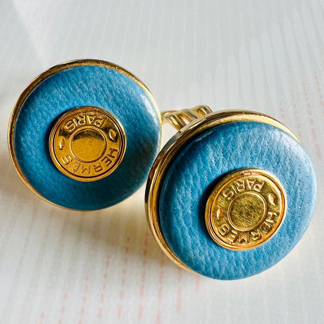 ⭐️良品❗️HERMES エルメス セリエ ラウンド レザー使い イヤリング ブルー ⭐️良品❗️HERMES エルメス セリエ ラウンド レザー使い イヤリング ブルー