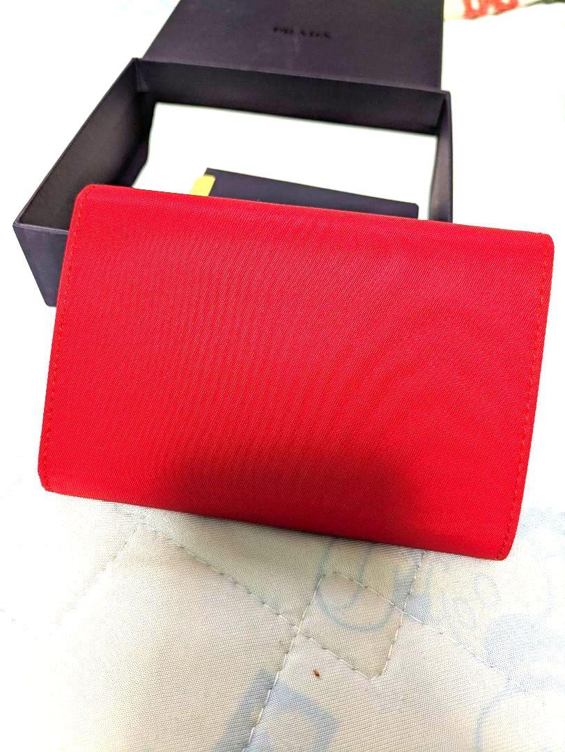 PRADA新品♥正規折り財布鑑定済み鑑定済み今週限定値下げ