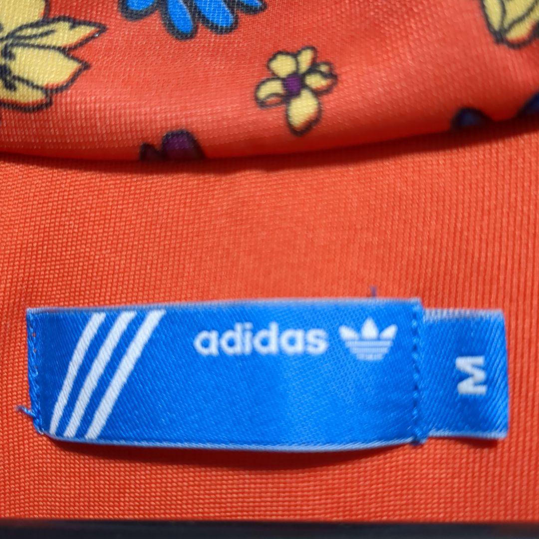 かくかくしかじか』永野芽郁 adidas×ロデオクラウンズ 花柄