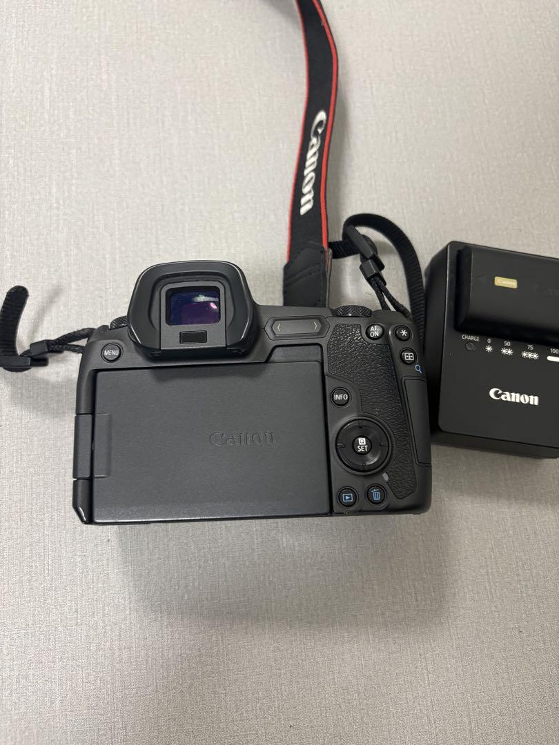 Canon EOS R ミラーレスカメラ 本体とバッテリー