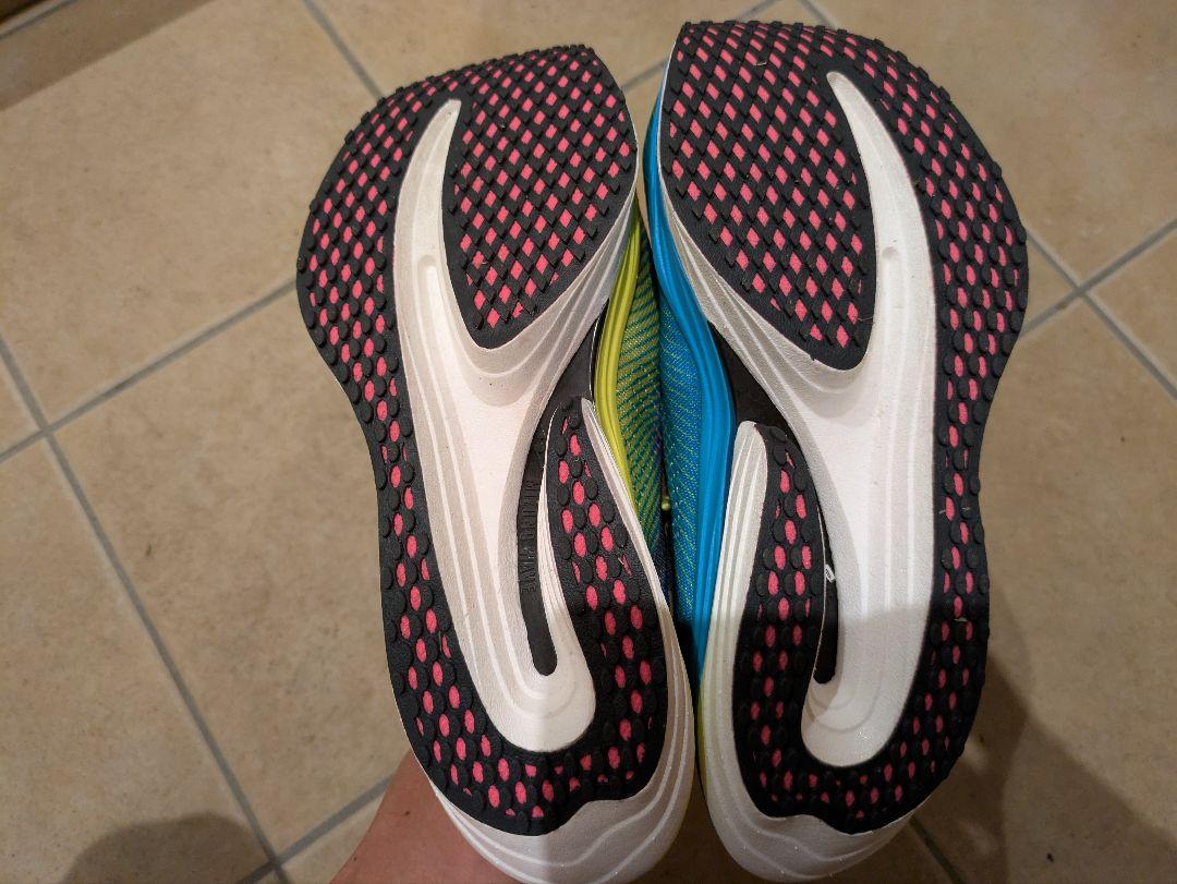 Mizuno ウエーブリベリオンプロ