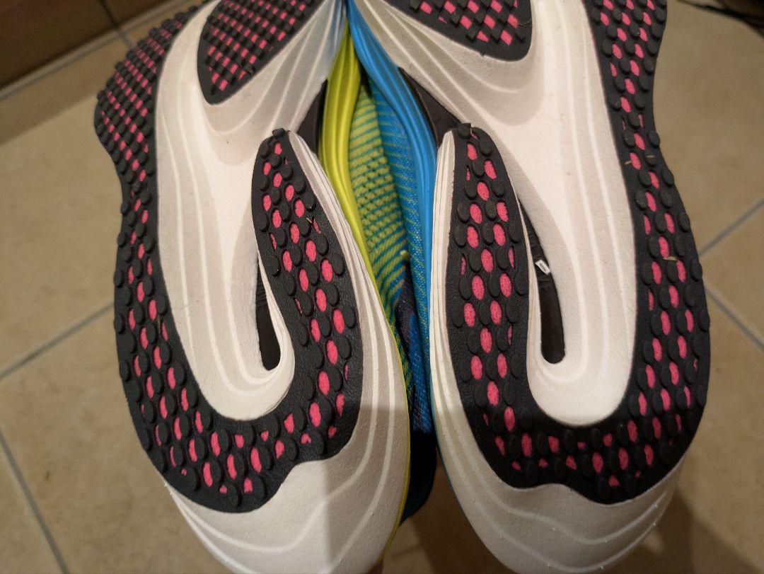 Mizuno ウエーブリベリオンプロ