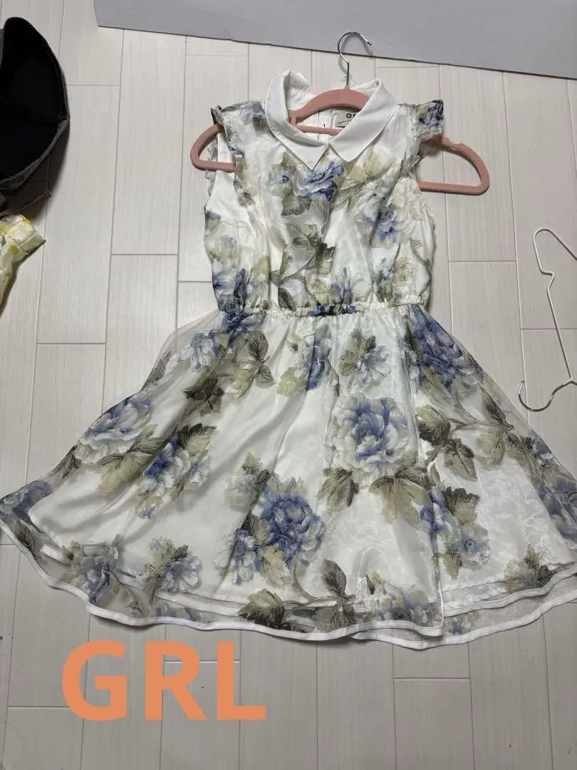 用フリル付きピンクトップスとストライプドレスセット