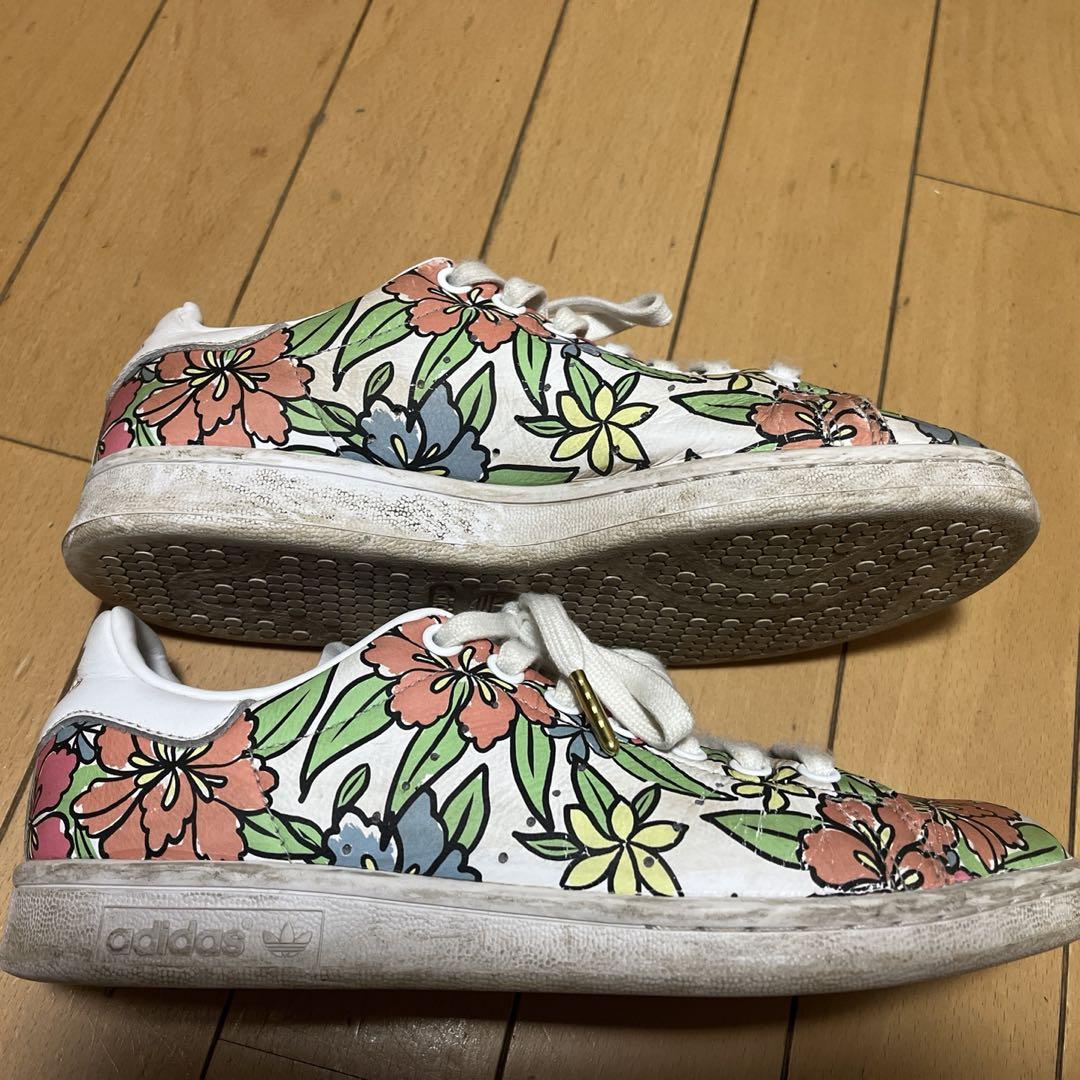 希少 完売品 adidas Stan Smith 花柄スニーカー - メルカリ
