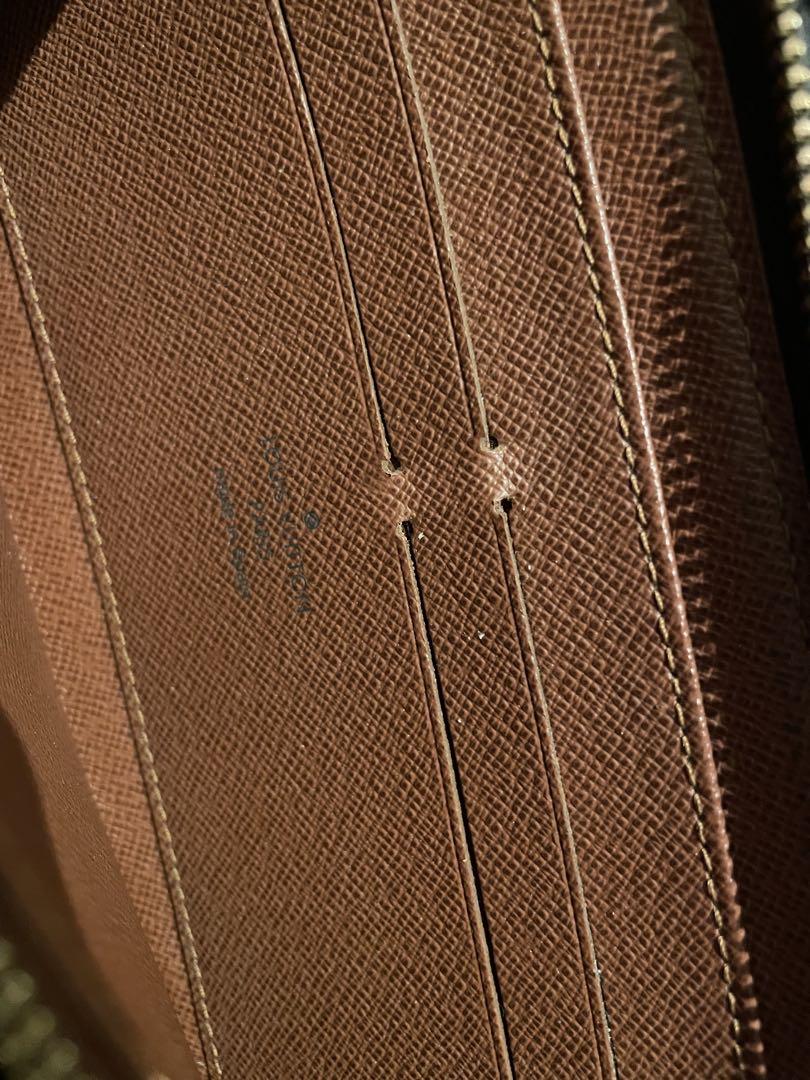 Louis Vuitton モノグラム 長財布　ラウンドファスナー