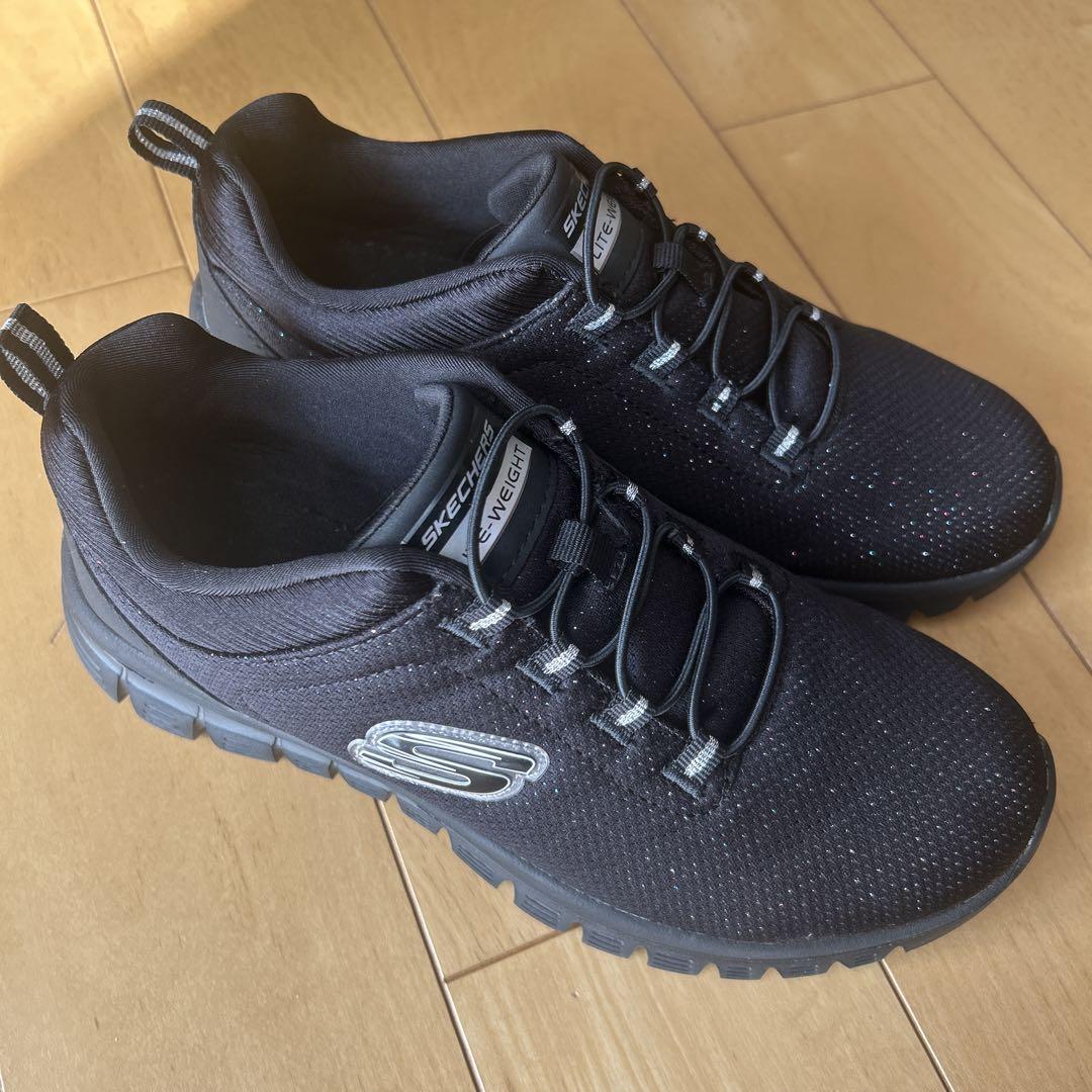 美品 SKECHERS スケッチャーズ スニーカー 黒　 ラメ 23.5cm