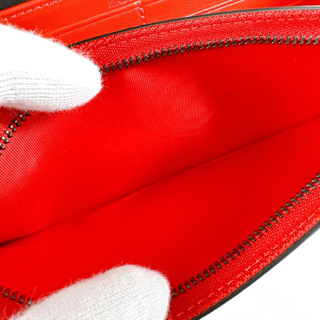 美品✨ルブタン◇ストラップ内蔵フラップ長財布　マカロンスタッズ　パウダーベージュ Christian Louboutin ルブタン 財布 長財布 レディース