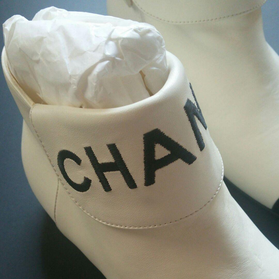 なおちゃん様専用／CHANELショートブーツΩ