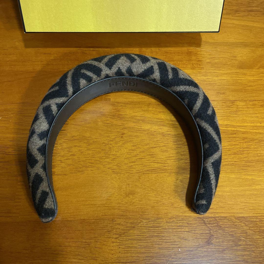 フェンディ　カチューシャ　FENDI   fendi   新品！