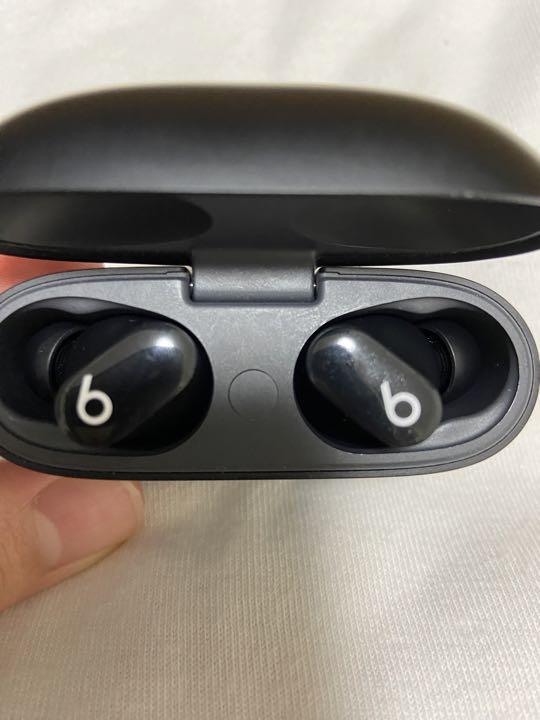 新品未開封 Beats Studio Buds ブラック ワイヤレスイヤホン