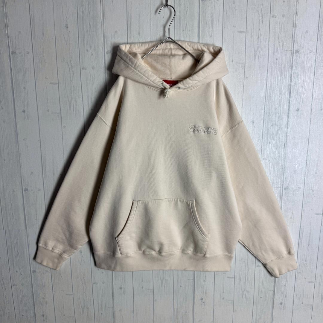 バック刺繍 パーカー