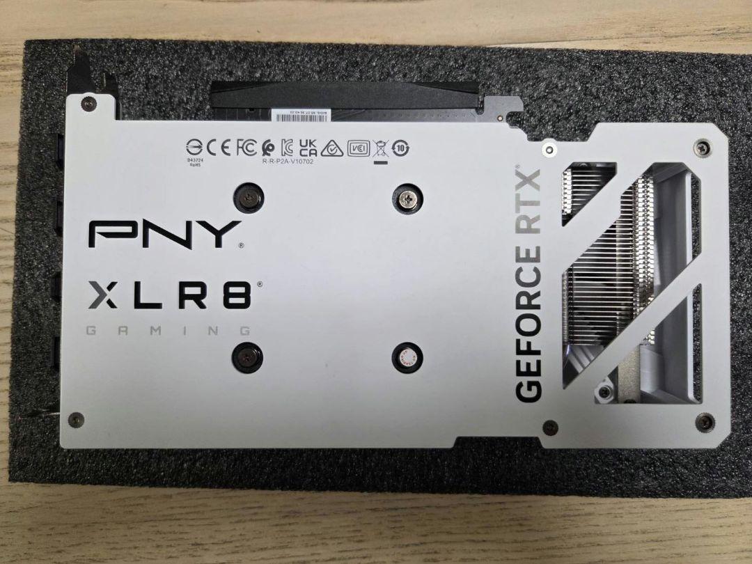 PNY グラフィックボード GeForce RTX 4060 8GB XLR8