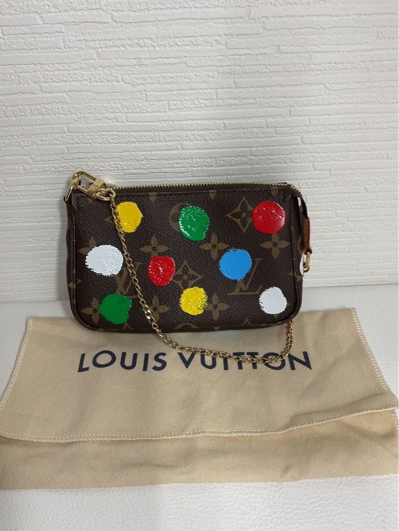 Louis Vuitton ドット柄 ポーチ Louis Vuitton ドット柄 ポーチ