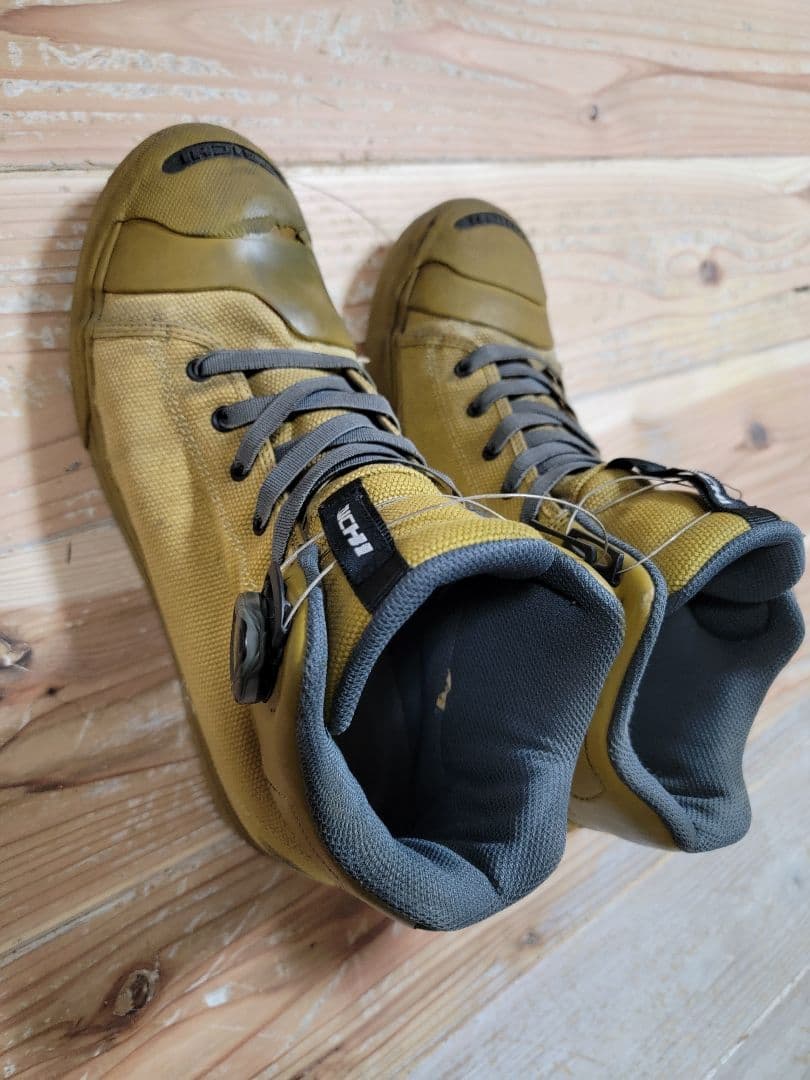 TAICH バイク用靴 イエロー - メルカリ TAICH バイク用靴 イエロー - メルカリ