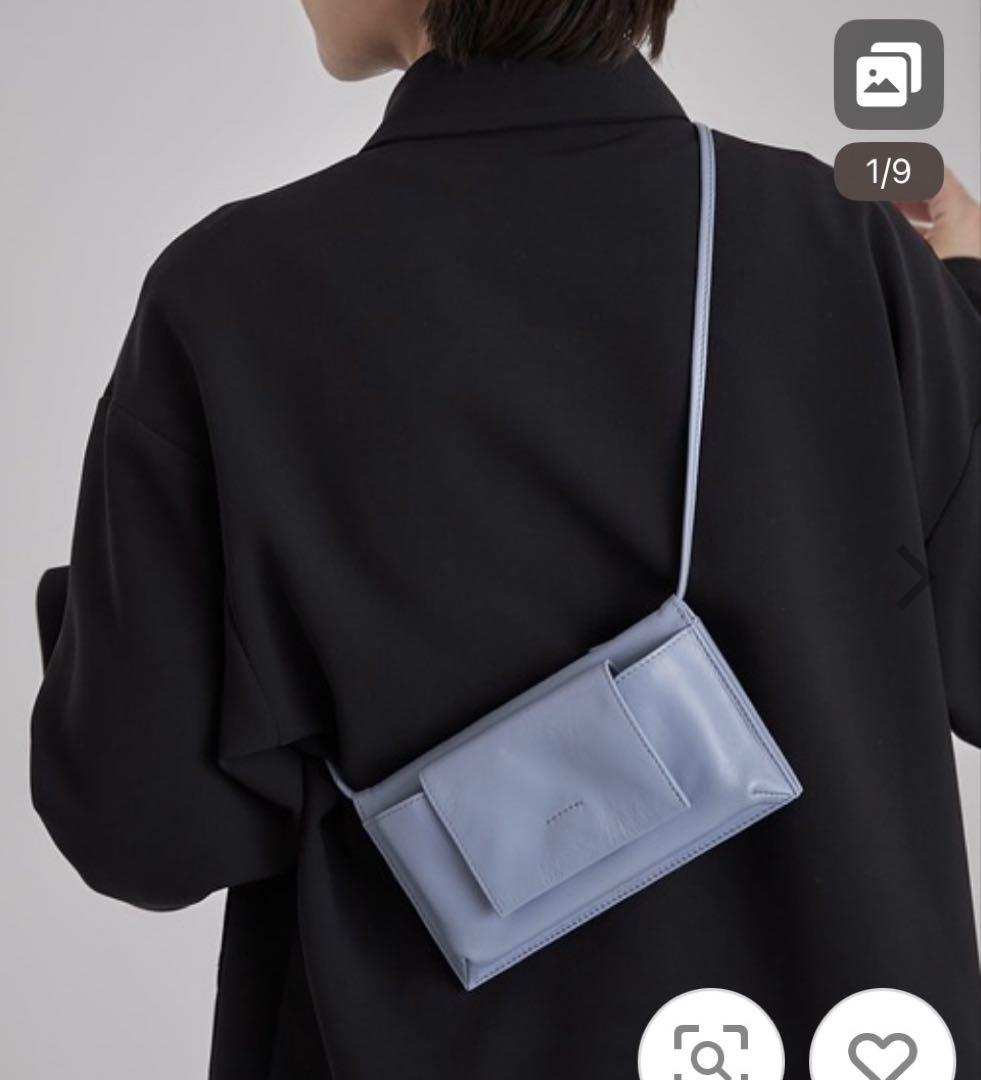 ear PAPILLONNER 本革モバイルウォレット横型バック　ブルー