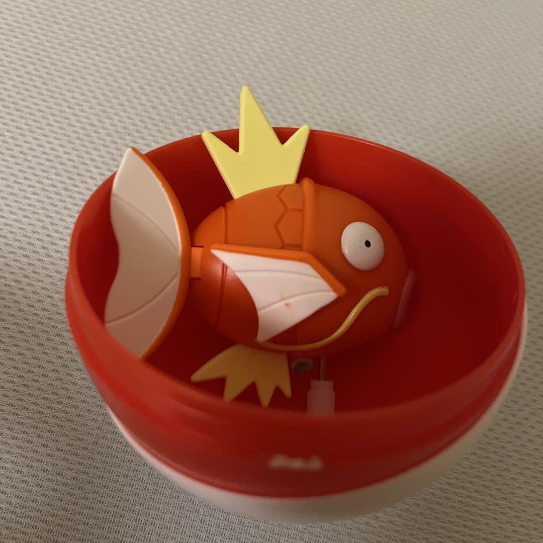 はねる! ∞コイキング　ガチャガチャ ポケモン』びちびちはねるコイキングのカプセルトイが発売。オス