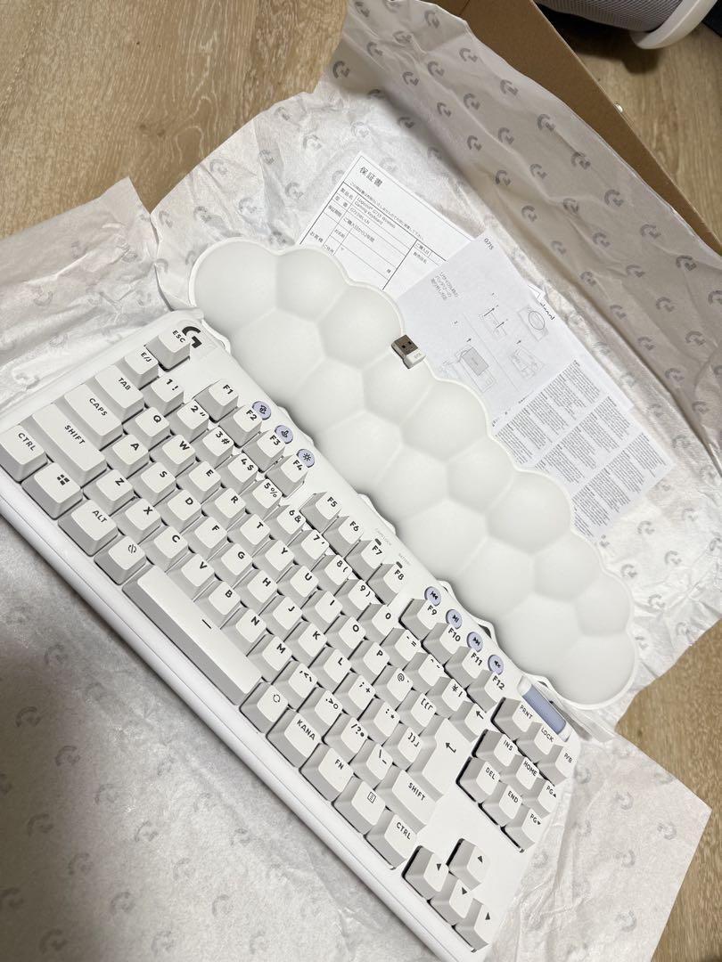 Logitech G715 ホワイト メカニカルキーボード