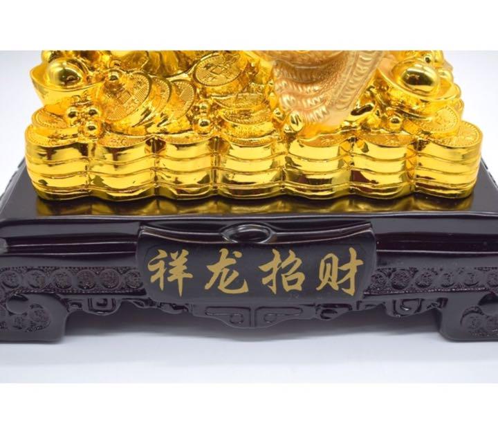 龍 金 8型 如意宝珠 重ね8 招財進宝 末広がり樹脂製置物 台座付き 48cm