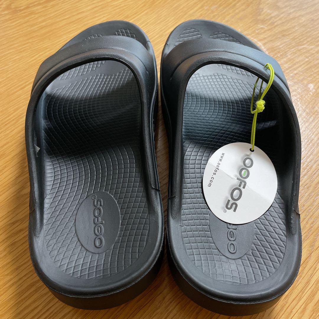 専用！新品！Oofos ウーフォス ブラック コンフォートサンダル リカバリー