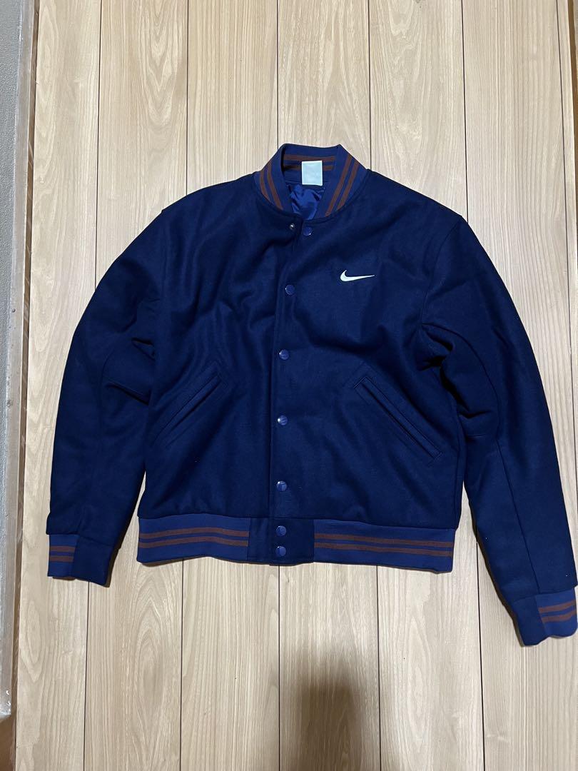 Nike ネイビー ジャンパー