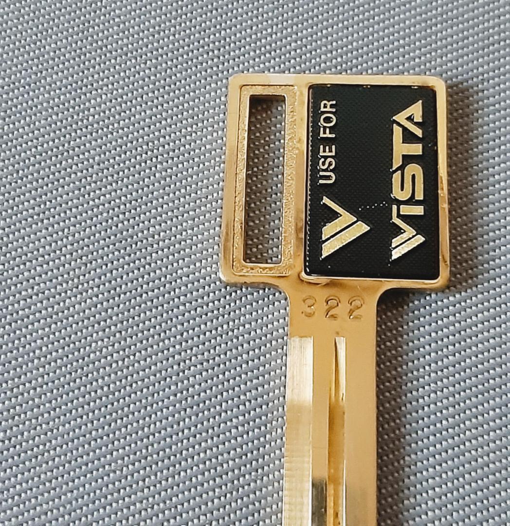 レア 美品 トヨタ VISTA ビスタ キー M322 (クローバー) 旧車 レア 美品 トヨタ VISTA ビスタ キー M322 (クローバー) 旧車