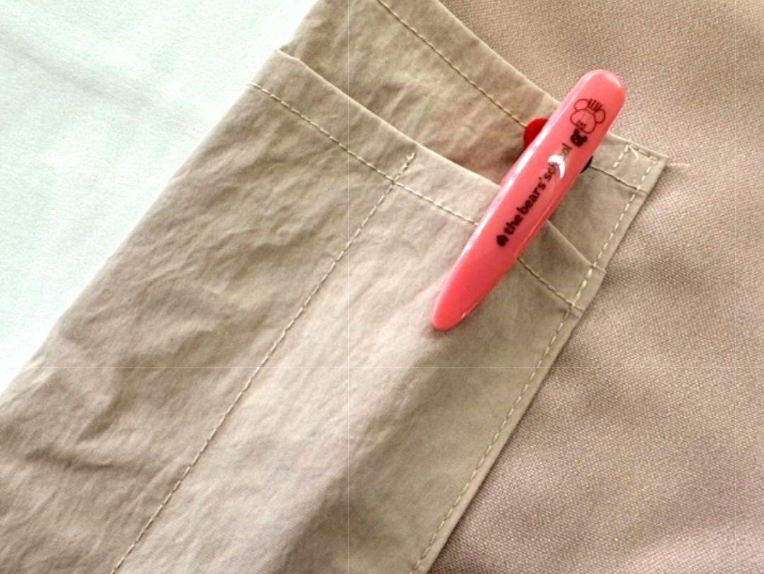 保育士エプロン　学研くまのがっこうフラワーテープエプロンスモーキーピンク