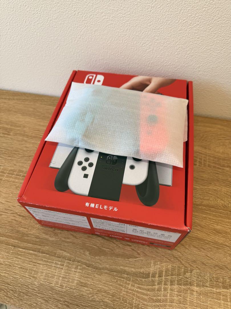 Nintendo Switch ELモデル
