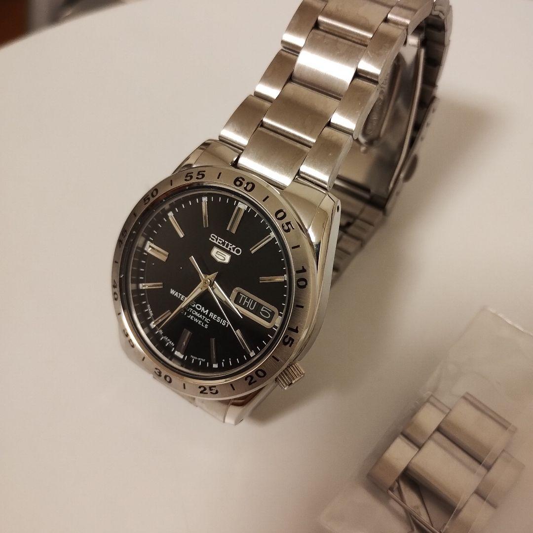 SEIKO5スポーツ 自動巻き腕時計 ブラック　余りコマ付き
