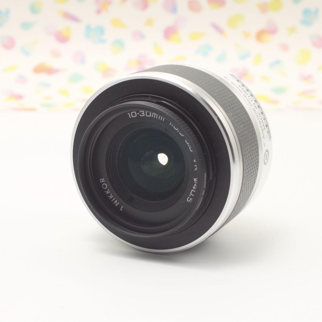 ✨美品✨Nikon J1 人気のホワイト❤️おすすめ一眼❤️翌朝発送