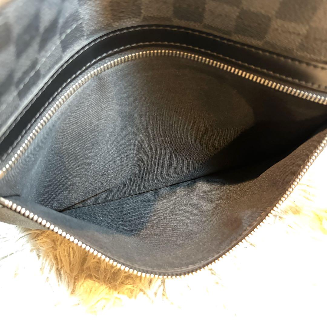 美品✨ルイヴィトン　ショルダーバッグ　ダミエグラフィット　ダニエルMM メンズ